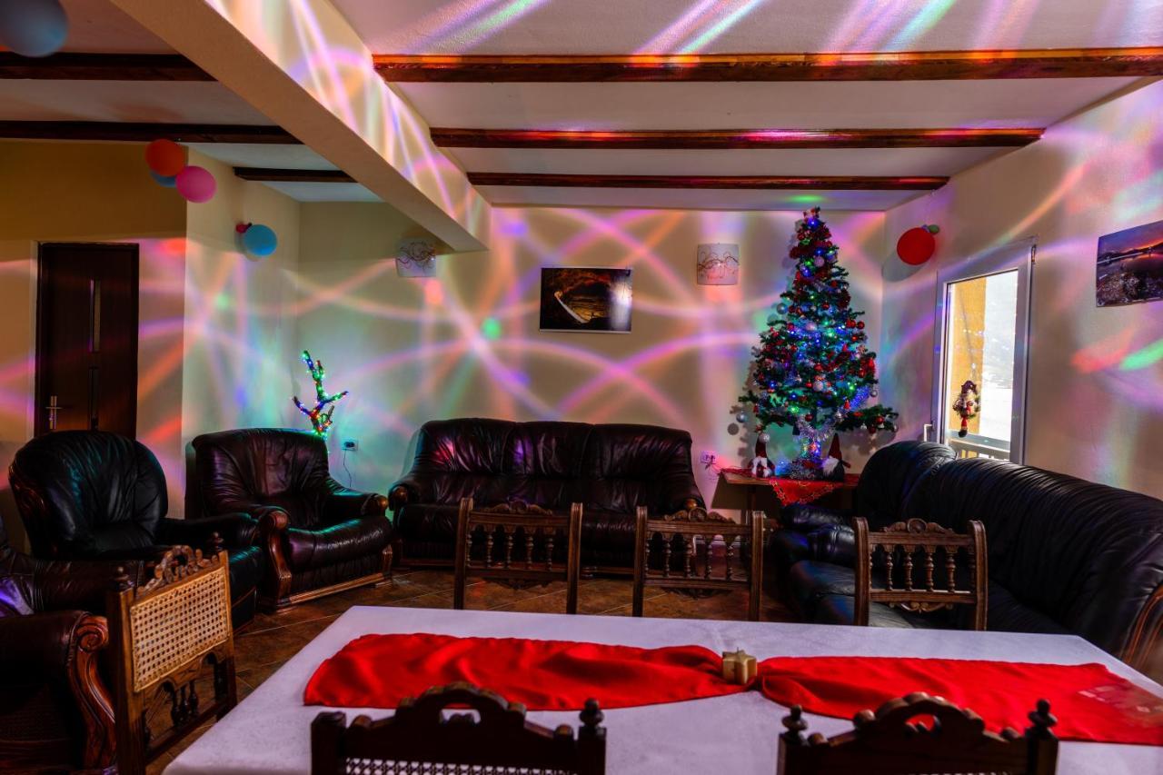 Villa Casa Beasarah. Dubova Esterno foto
