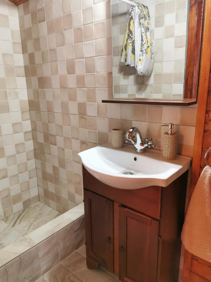 Villa Casa Beasarah. Dubova Esterno foto