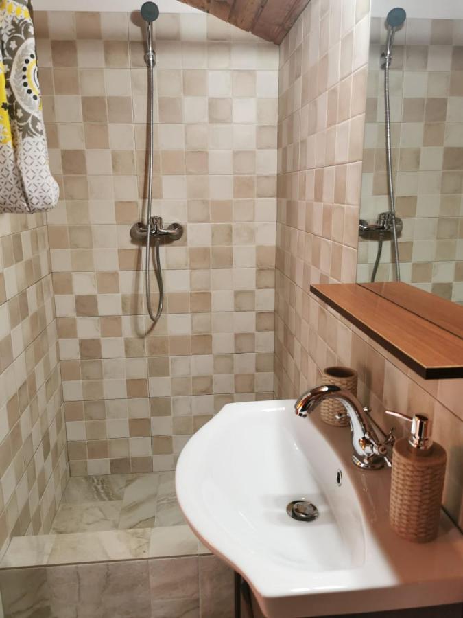 Villa Casa Beasarah. Dubova Esterno foto